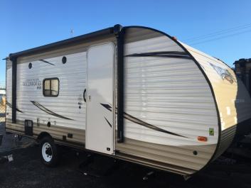 19' Forest River Wildwood XLite