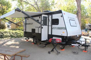 Light Trailer 2019 Coachmen Viking Ultra-Lite Great for getaways! Light Trailer 2019 Coachmen Viking Ultra-Lite Great for getaways!
