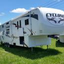 2008 Heartland Cyclone Toy Hauler - Great Family Unit!!