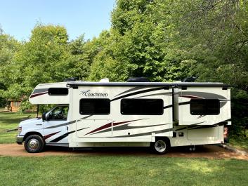 *WiFi* 2018 Coachmen / slides-2 / belts-9 / Drives Easy / CPAP ready