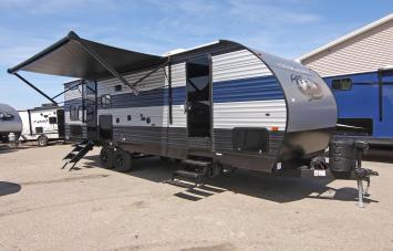 2021 Forest River Cherokee Limited w/ full size bunks and super slide!