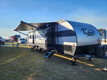 Flexible RV ToyHauler Rental- Delivery and setup and Pick up available