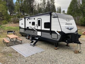 Jayco 267 with slide out delivered to you!