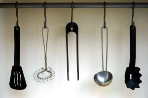 hanging rack for utensils